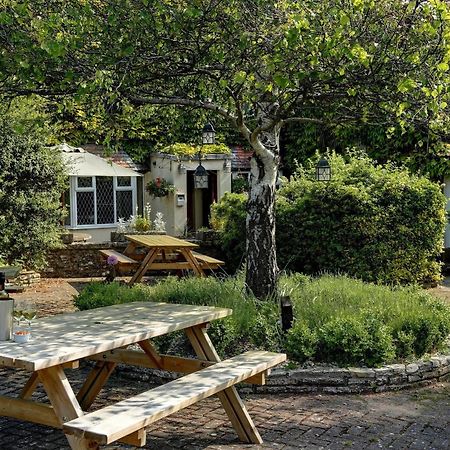 Best Western Compass Inn Tormarton Екстер'єр фото