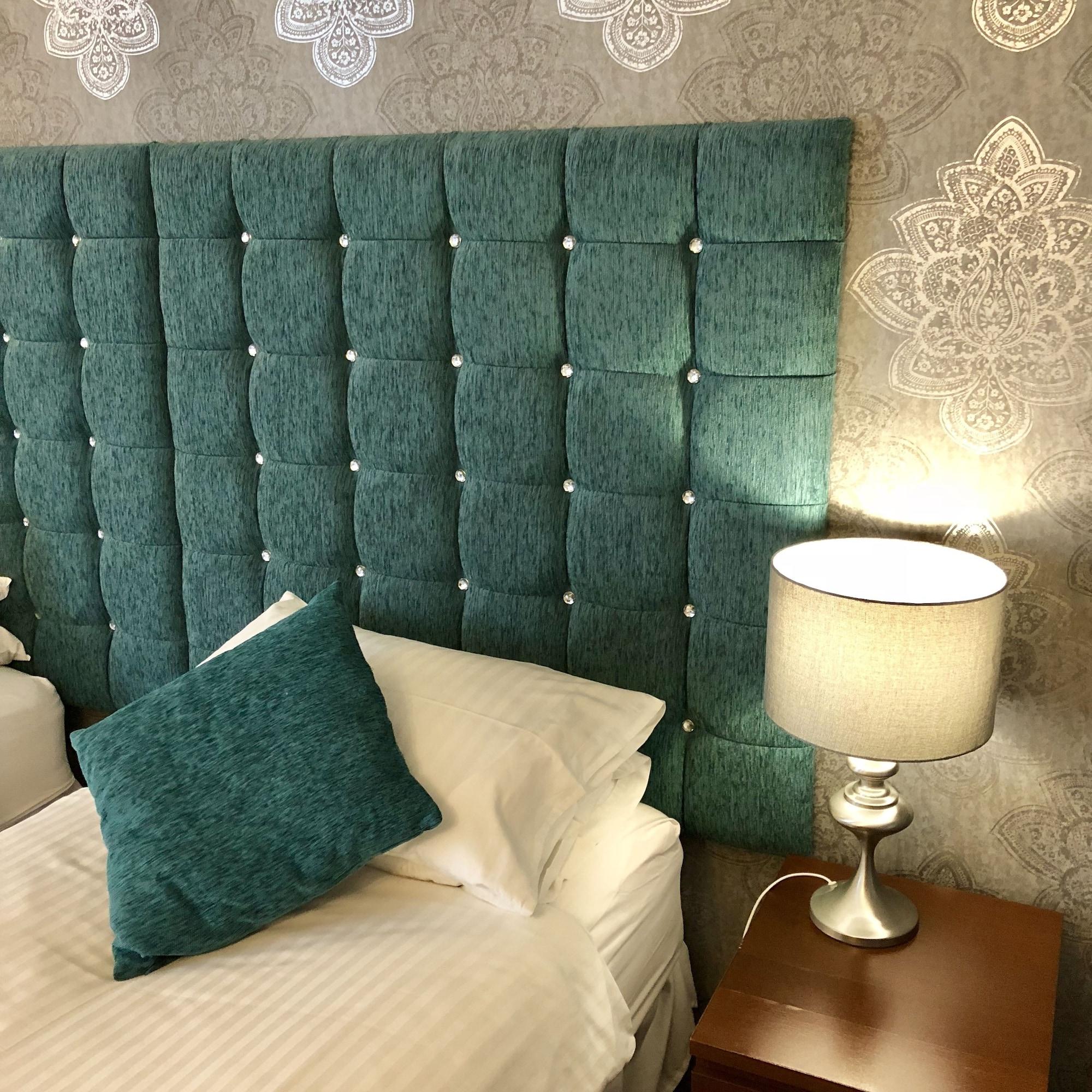 Best Western Compass Inn Tormarton Екстер'єр фото