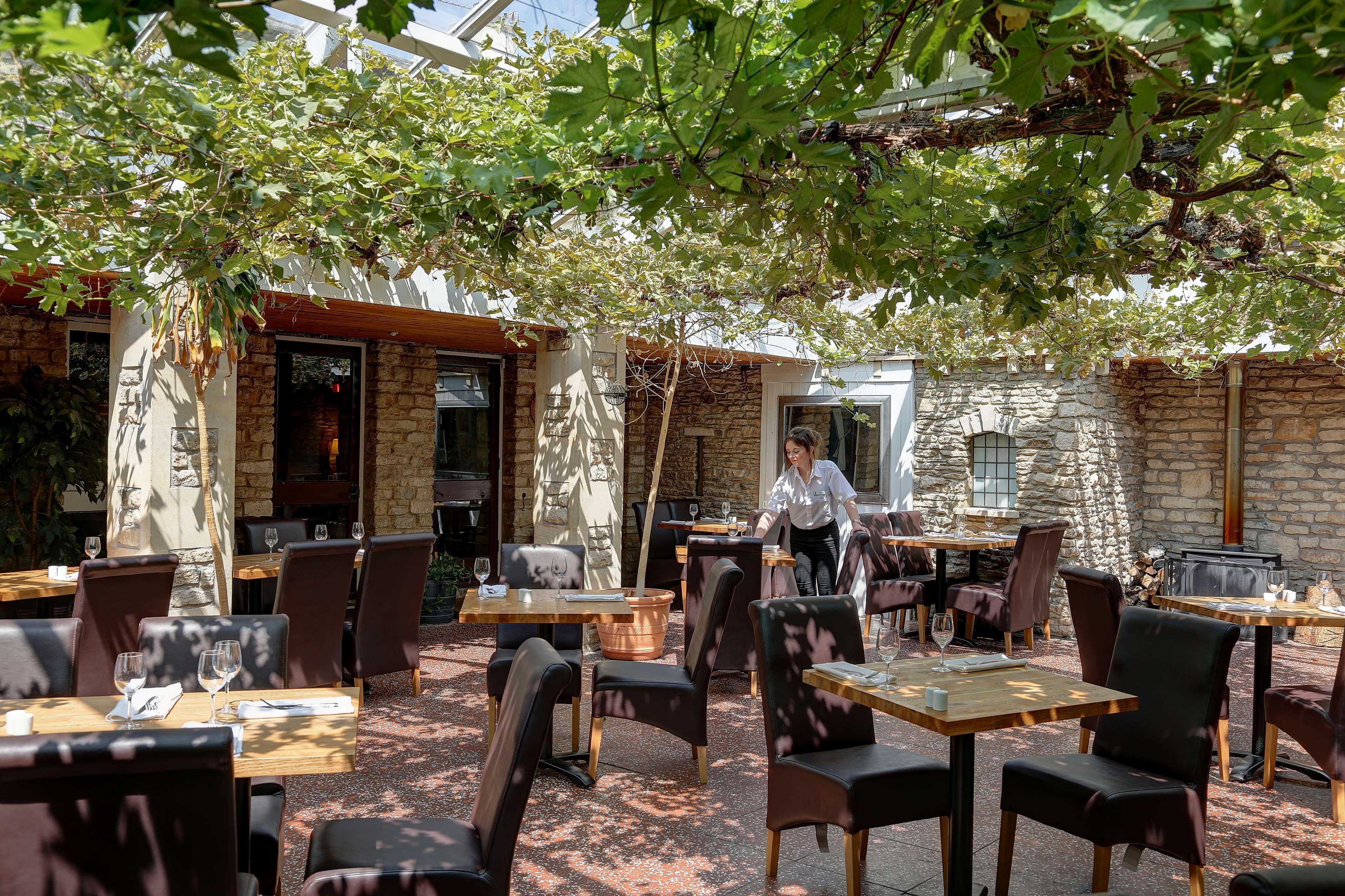 Best Western Compass Inn Tormarton Екстер'єр фото