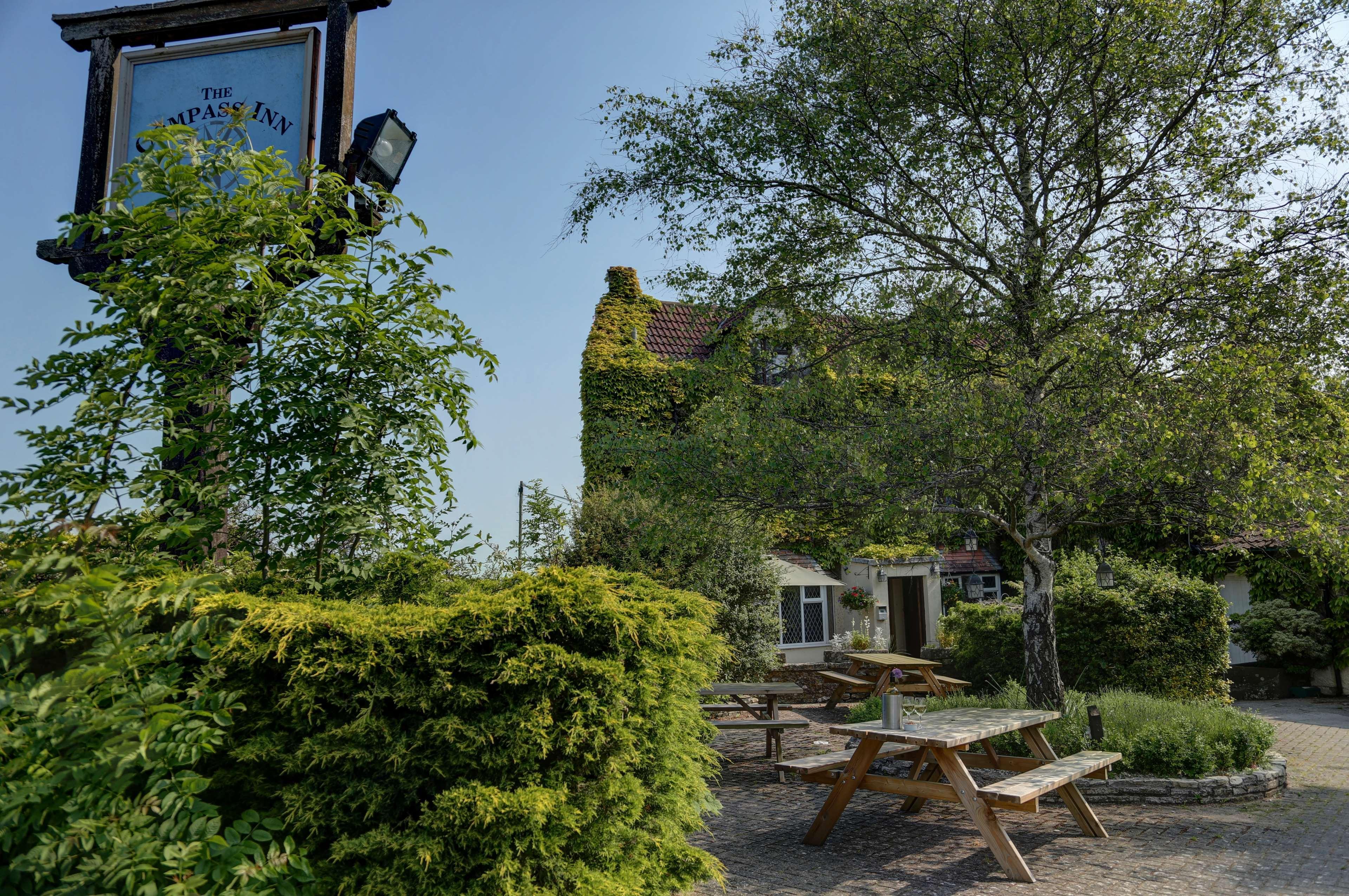 Best Western Compass Inn Tormarton Екстер'єр фото