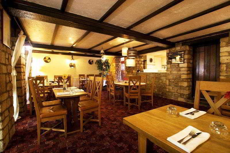 Best Western Compass Inn Tormarton Ресторан фото