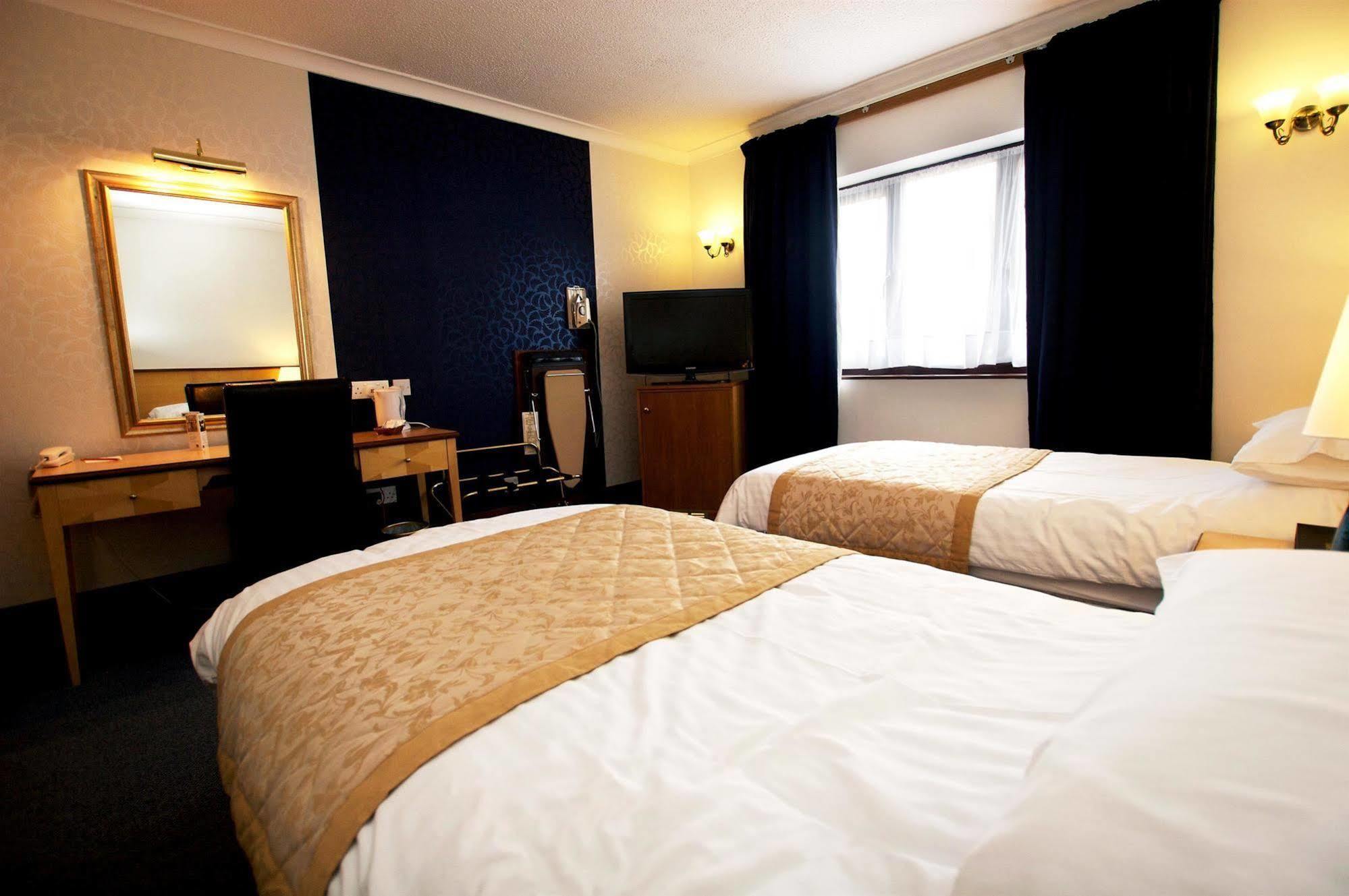 Best Western Compass Inn Tormarton Номер фото